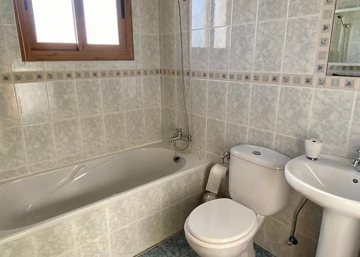 Annalisarose Villa Ayia Napa